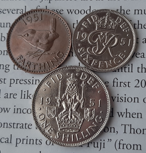 1951年 英国 3種類 コイン セット イギリス 3ペンス 6ペンス ファジング  ジョージ王 ブリティッシュ本物古銭 2枚目の画像