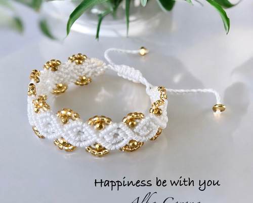 ビーズと紐のエレガントブレスレット＊ホワイトレース＊ ブレスレット