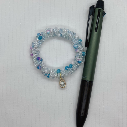 思い出のラムネ ☁︎︎⋆̩ ビーズシュシュ (ブルー) ヘアゴム (Bright