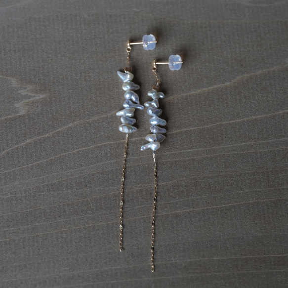 [送料無料] K18 Akoya Baby Keshi Pearl American type earrings (PE 1枚目の画像