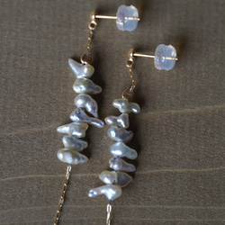 [送料無料] K18 Akoya Baby Keshi Pearl American type earrings (PE 3枚目の画像