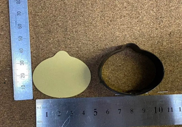 ネームタグ楕円の抜き型　オーダーメイド　レザークラフト　金型　刃型 1枚目の画像