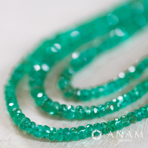 【ザンビア産】 【約9cm】エメラルドボタンカット【緑が濃い】★ANAM gems 6枚目の画像