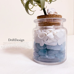 〜Drift Design〜　造花と貝殻のお洒落なシーグラスの瓶詰め　ハワイアン　オブジェ　ディスプレイ　インテリア 2枚目の画像