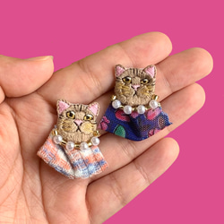 【dress up/保護猫/グミ＆ガム】刺繍ピアス/イヤリング※アウトレット商品 1枚目の画像