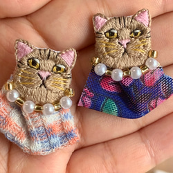 【dress up/保護猫/グミ＆ガム】刺繍ピアス/イヤリング※アウトレット商品 3枚目の画像