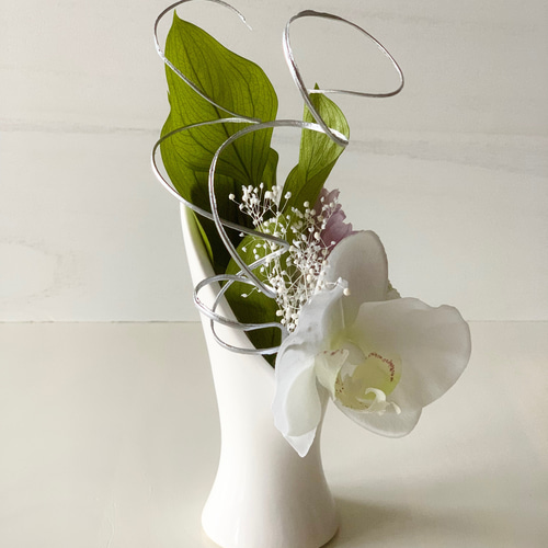 特選仏花　お供え花　胡蝶蘭　花瓶付き　大　一対　造花無し　プリザーブドフラワー FLABEL お供え 仏花 プリザーブドフラワー 胡蝶蘭 仏壇用 花