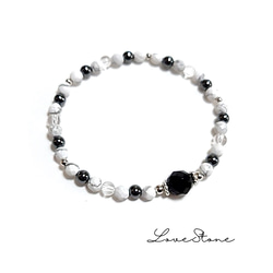 冷静さを取り戻し精神を安定させたい ストレスを受けやすい方へ　ハウライト　ブレスレット 天然石 2枚目の画像