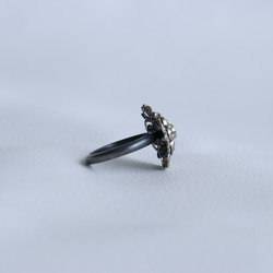 【指輪】　銀の花　アンティーク　ガラスボタン 6枚目の画像
