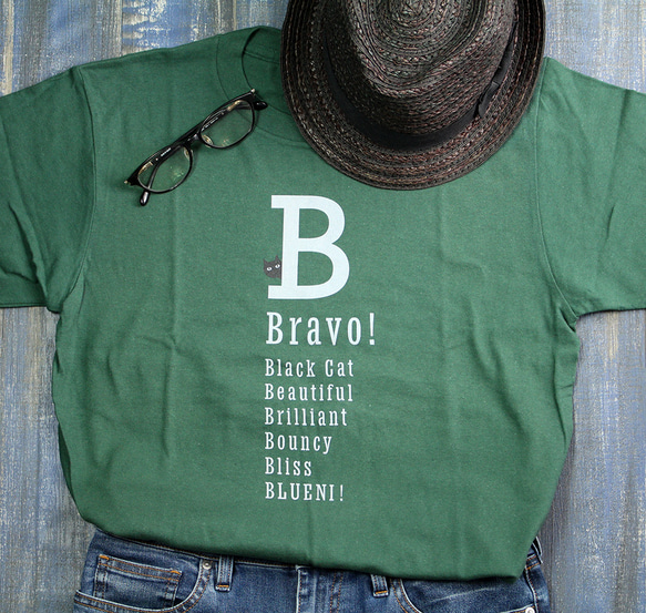 【5色展開】『B』ワード＋neco（ネコ）オリジナルTシャツ／アイビーグリーン 2枚目の画像
