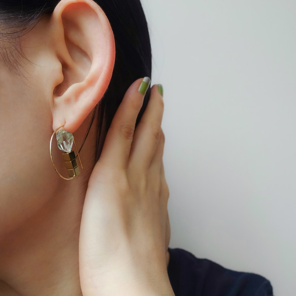 K14gf 『 D 』シェイプピアス グリーンアメシスト 2枚目の画像