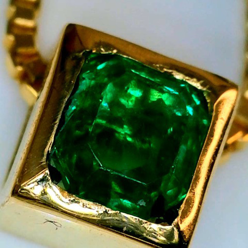 used k18YG AU750 18金天然エメラルド天然ダイヤモンド