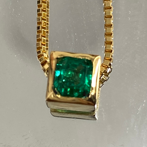 used k18YG AU750 18金天然エメラルド天然ダイヤモンド