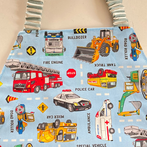 100cm 子供用エプロン(働く車柄3)三角巾、巾着袋3点セット 男の子 雑貨