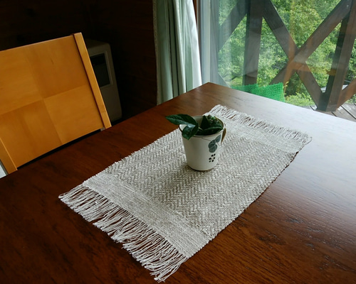 値下げしました! ランチョンマット 手刺繍 リネン ティーマット 値下げ