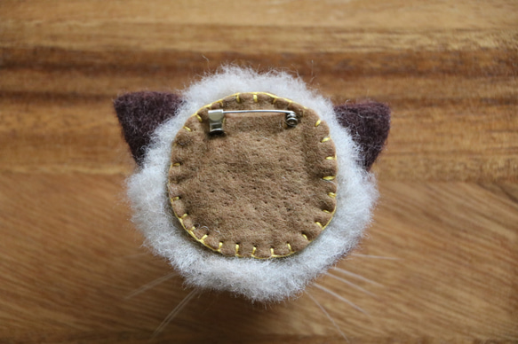 シャム猫のブローチ　羊毛フェルト 4枚目の画像