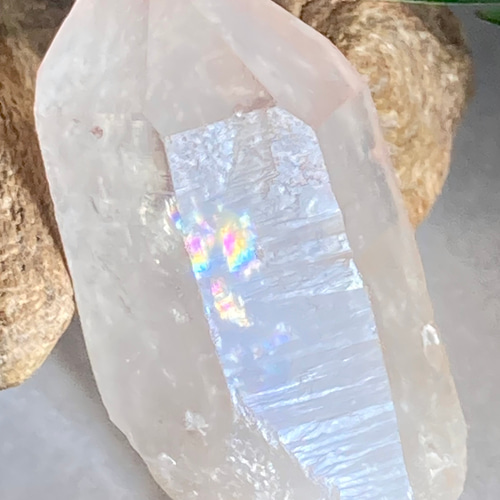 叡智の石✨ レインボー レムリアン シードクリスタル ピンク 原石