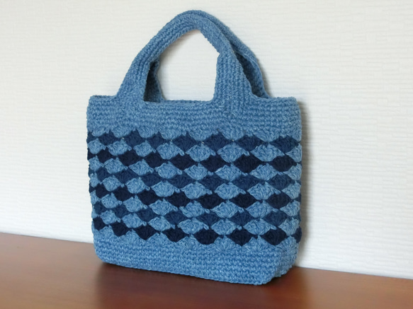 藍染め手編みミニトートバッグ 　松編み　全柄 1枚目の画像