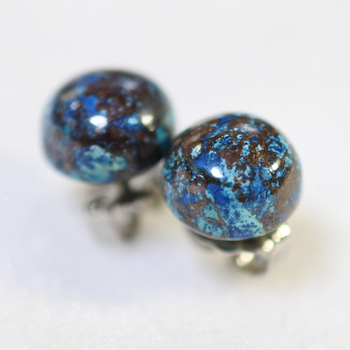 1点もの）クリソコラのスタッドピアス（8mm・チタンポスト