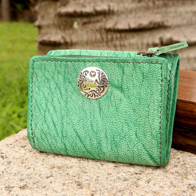 三つ折り財布 スクラブグリーンゴートトリフォールドウォレット