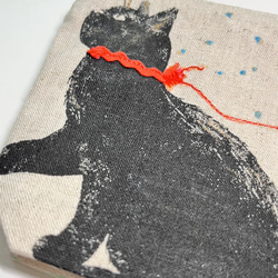 オリジナル手作り黒猫スカーフ付き保存袋/塗装も施してピカピカに仕上げています 2枚目の画像