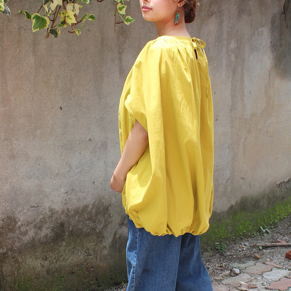 ◉ 柔和的夏日色彩搭配 ◉ 背面絲帶棉花糖襯衫黃色 第3張的照片