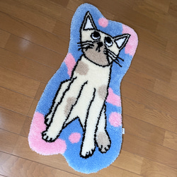 ★喵地毯（大）★ 毛茸茸的小貓形狀的地毯，讓你對某件事感到好奇。你可以騎在它身上，也可以裝飾它♪♪ 第2張的照片