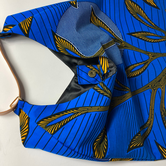 African print × Real leather Folding bag #moon 3枚目の画像