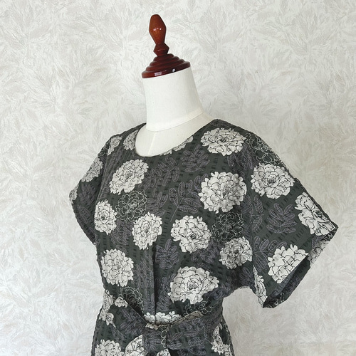 新品未使用⭐︎プラダ　フラワー&バナナ柄ワンピ 中古】ドゥロワー Drawer 花柄ワンピース フラワープリント