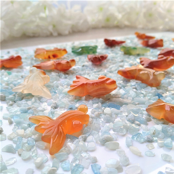 メノウの金魚の置物