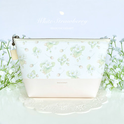 【TED BAKER】お花柄がカワイイ！水玉 メイクアップ ポーチ TED BAKER】お花柄がカワイイ！水玉 メイクアップ ポーチ ポーチ