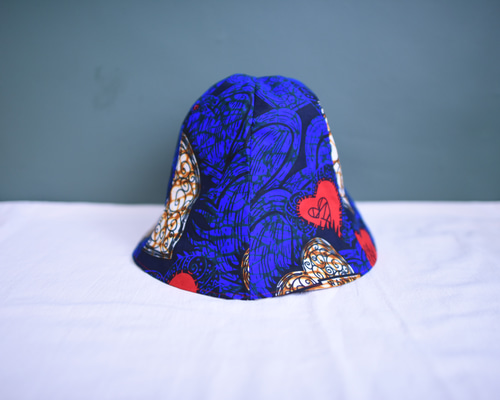 tomoyo.tomo.リバーシブル·アフリカ布チューリップハット 26枚
