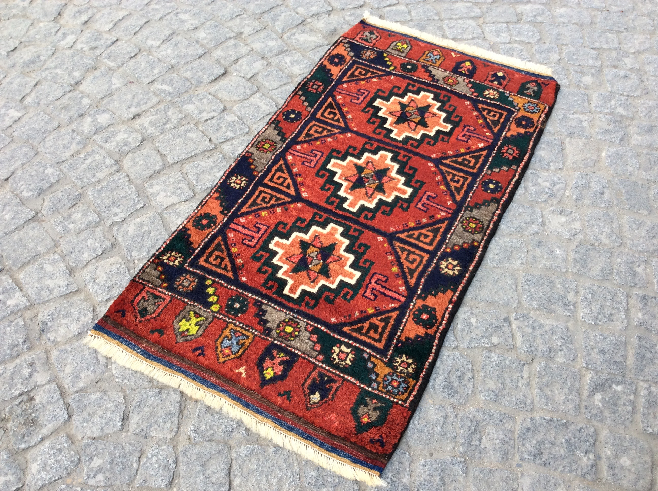手織りトルコ絨毯 111x57cm アンティーク ラグ カーペット・絨毯 