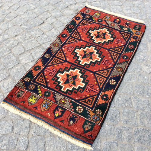 手織りトルコ絨毯 111x57cm アンティーク ラグ カーペット・絨毯・ラグ 