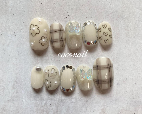 （Aプラン❗️らくらく便）ちゅるん ミニバタフライ ネイルチップ ネイルチップ - NAILILY | minne byGMOペパボ 国内最大級の