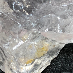 アーカンソー州産ラフロック水晶ライトスモーキー 100g ② 5枚目の画像