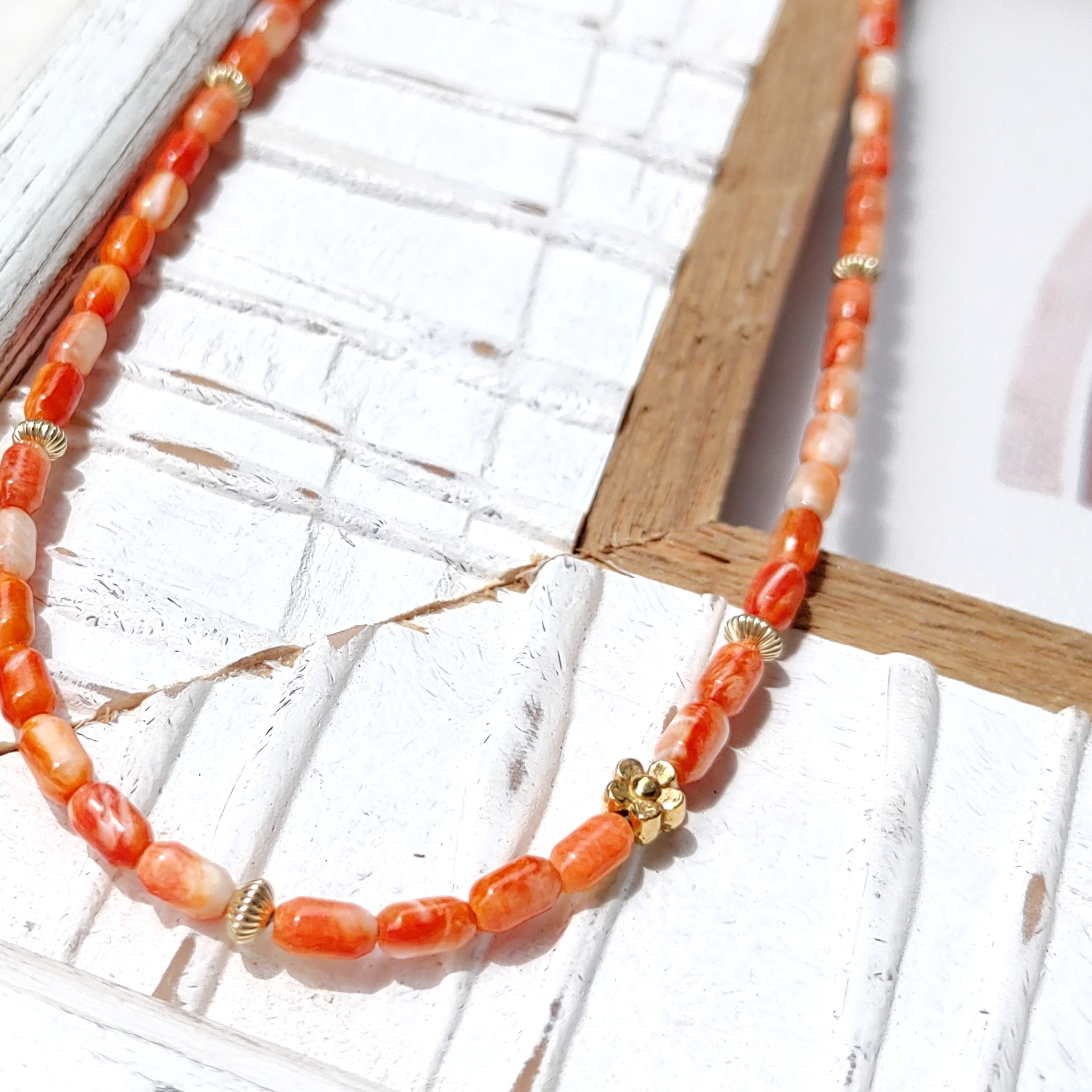❁Spiny oyster shell choker necklace 14kgf❁ 鮮やかなスパイニーオイスターシェル