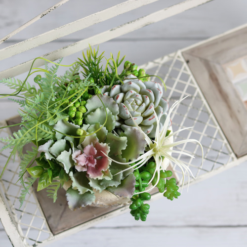 多肉植物と白い花のフェイクグリーン 2点