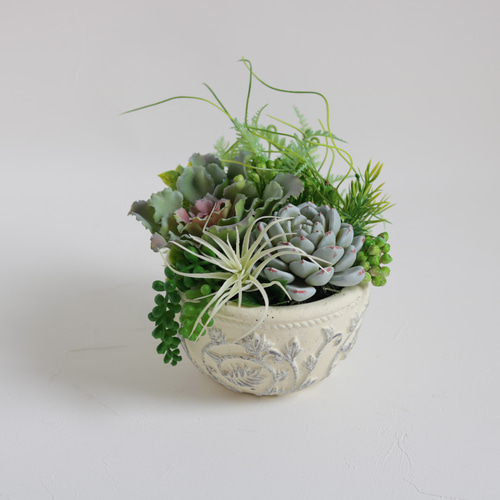 瑞々しい色あわせの多肉植物寄せ植え風～お水不要のフェイクグリーン 