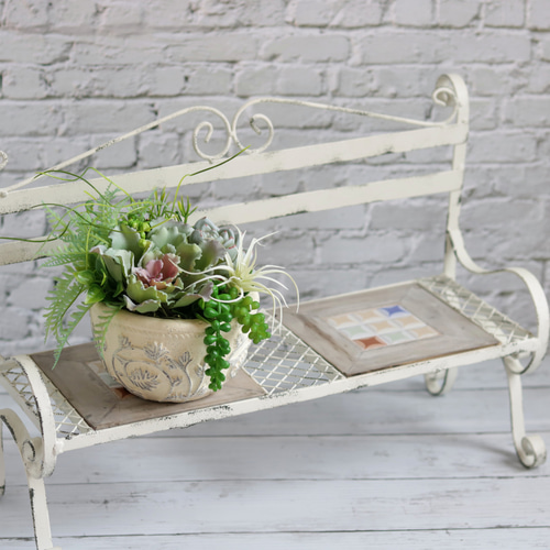 瑞々しい色あわせの多肉植物寄せ植え風～お水不要のフェイクグリーン