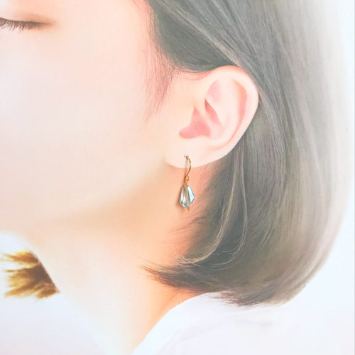 14kgf＊宝石質スカイブルートパーズのピアス＊ ピアス（フック