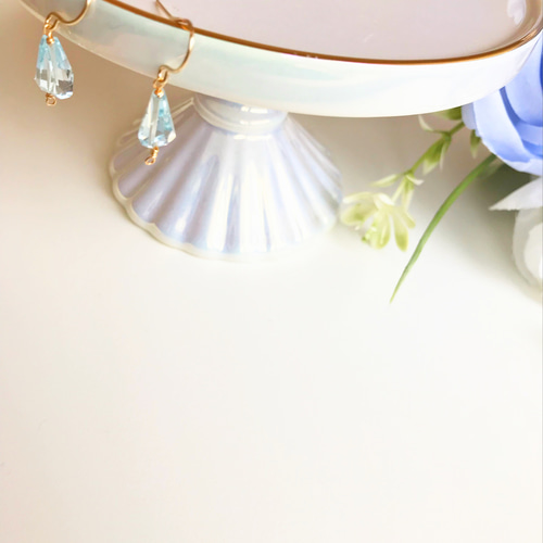 14kgf＊宝石質スカイブルートパーズのピアス＊ ピアス（フック