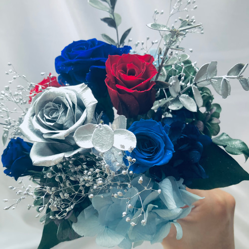 花瓶いらない！！三代目ØMI のメンバーカラー枯れない青い薔薇の