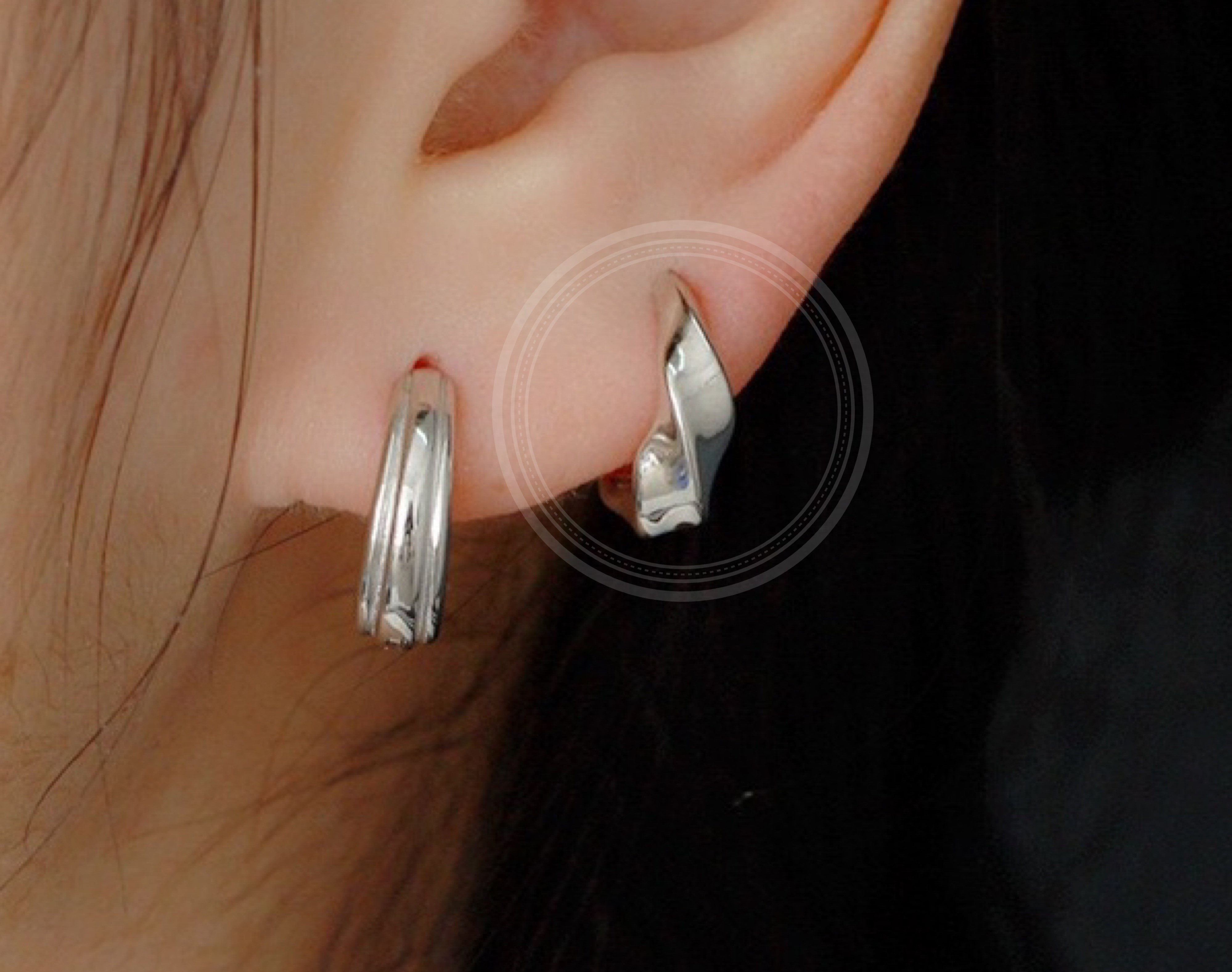 早割価格★SILVER925★ぷっくりツイストフープピアス人気シンプル金属アレルギー対応ワンタッチ高見えキャッチレス定番