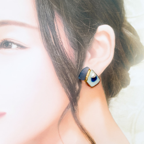 【ete】カイヤナイト ピアス ete】カイヤナイト ピアス