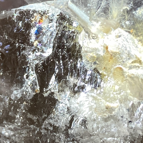 タイチンルチル内包✨虹入りスモーキークォーツ かちわりラフ