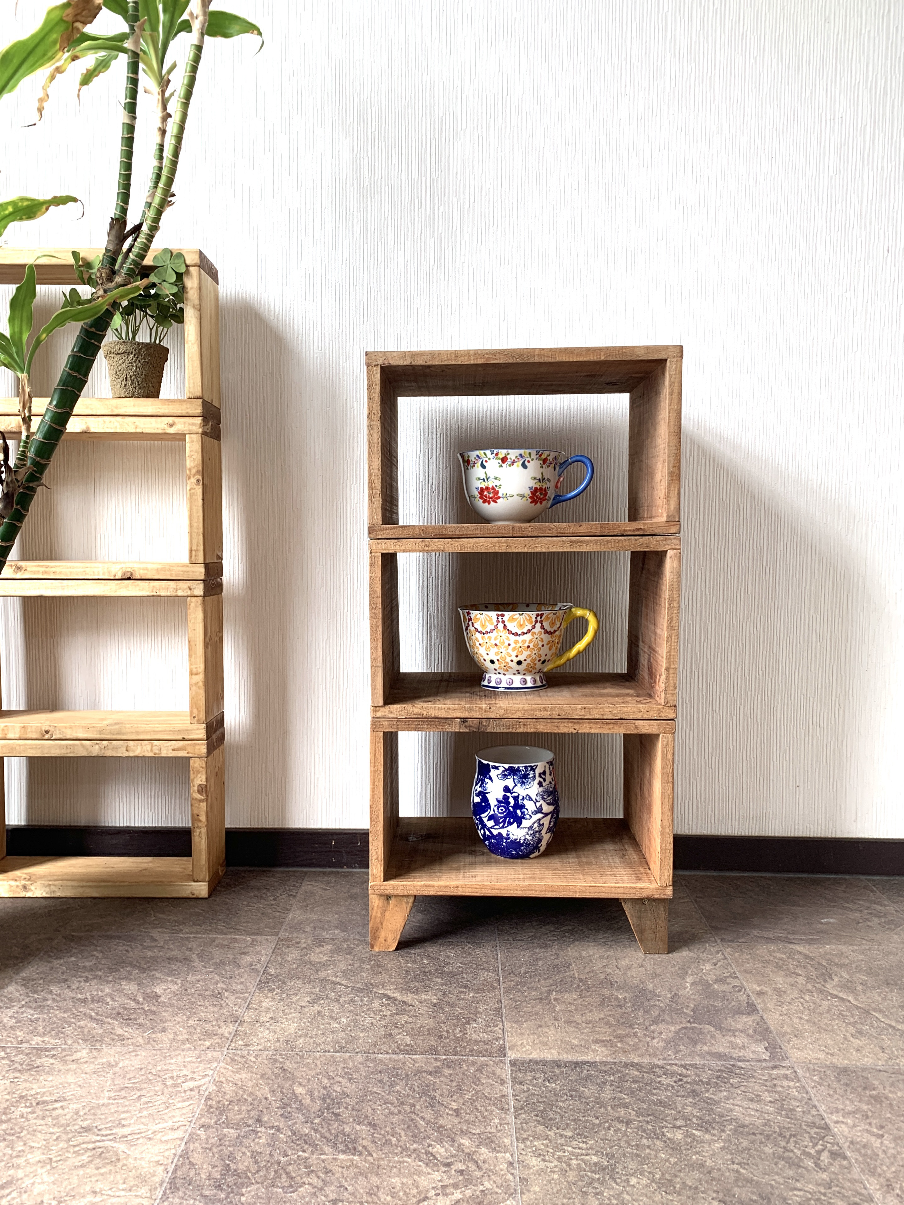 3段オープンシェルフ　杉材