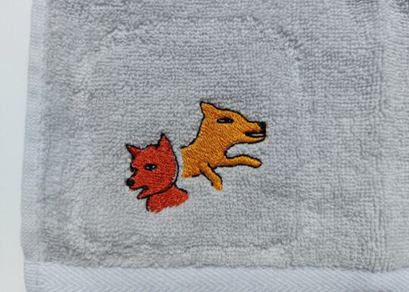 かくれんぼタオルハンカチ 刺繍 可愛い ギンガムチェック 熊 動物 グレー 19枚目の画像