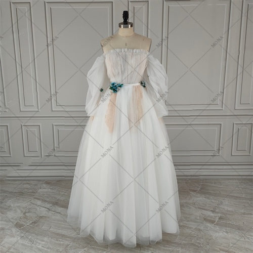 ホワイトウェディングドレス オフショルダー Aライン オフショルダー 上品 エレガント ウェディングドレス Aラインドレス