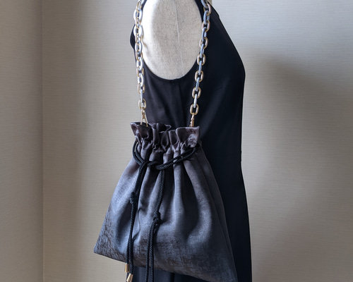 ブラック　巾着チェーンポーチバッグ　ノベルティ ショルダーバッグ MAC マック ノベルティ 黒 チェーン ブラック 巾着型